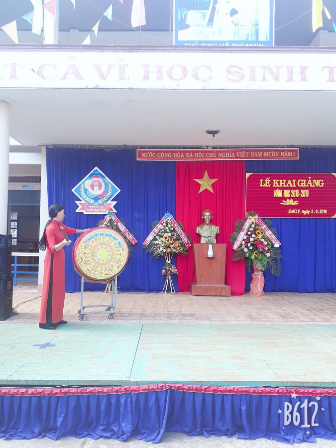 Lễ khai giảng của trường tiểu học Hoàng Hoa Thám. Năm học 2018 – 2019